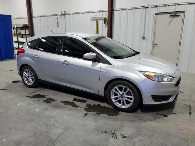 VIN 1FADP3K26JL214073 2018 Ford Focus, SE no.4