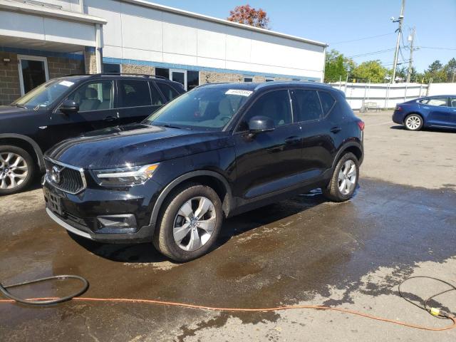 VIN YV4162UKXN2735071 2022 Volvo XC40, T5 Momentum no.1