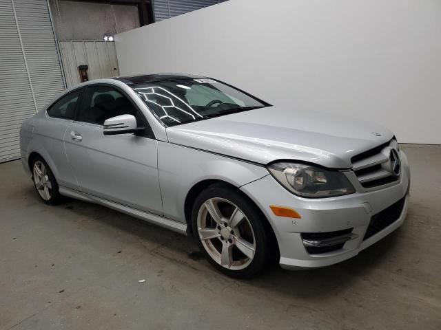 VIN WDDGJ4HB7DG038062 2013 Mercedes-Benz C-Class, 250 no.4