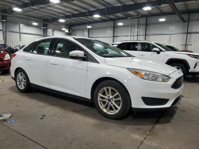 VIN 1FADP3F24GL231585 2016 Ford Focus, SE no.4