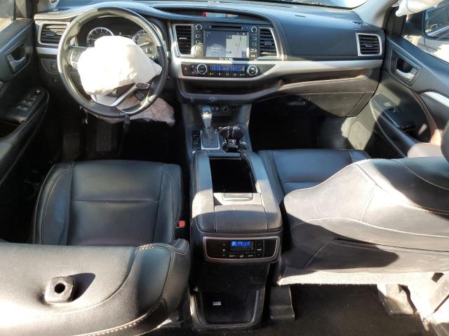 VIN 5TDKZRFH7HS211415 2017 Toyota Highlander, SE no.8