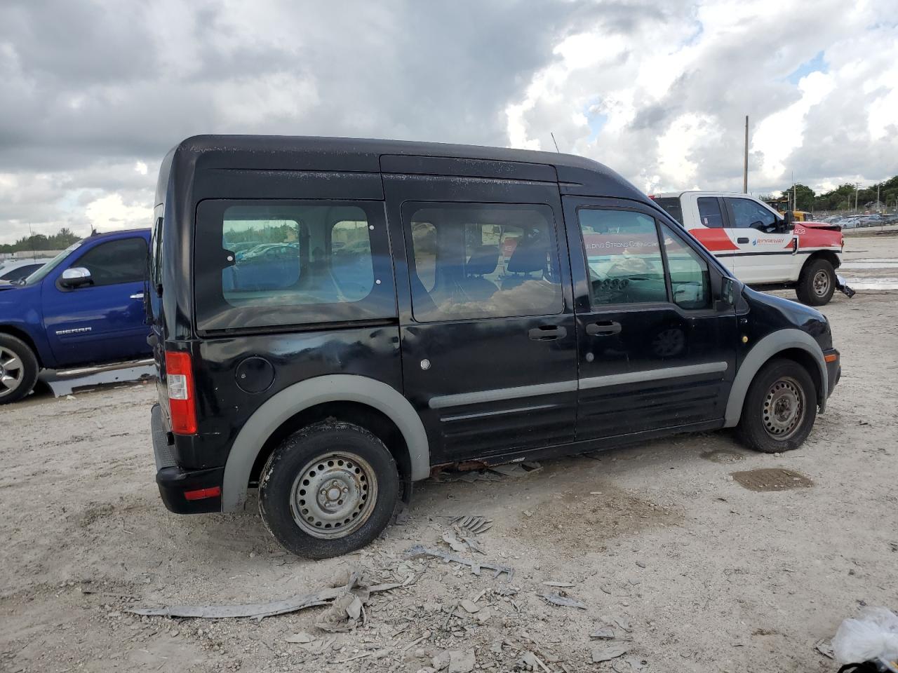 Lot #2927866035 2011 FORD TRANSIT CO