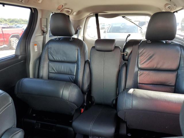 2018 TOYOTA SIENNA SE 5TDXZ3DC4JS924904