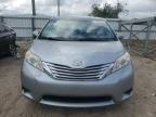 TOYOTA SIENNA LE photo