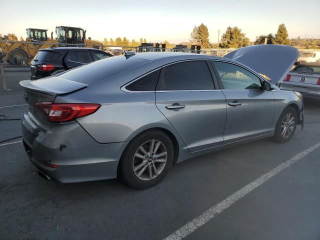 VIN 5NPE24AF4HH586226 2017 Hyundai Sonata, SE no.3