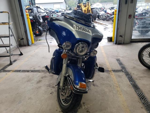 2010 HARLEY-DAVIDSON FLHTCU 1HD1FC41XAB611200