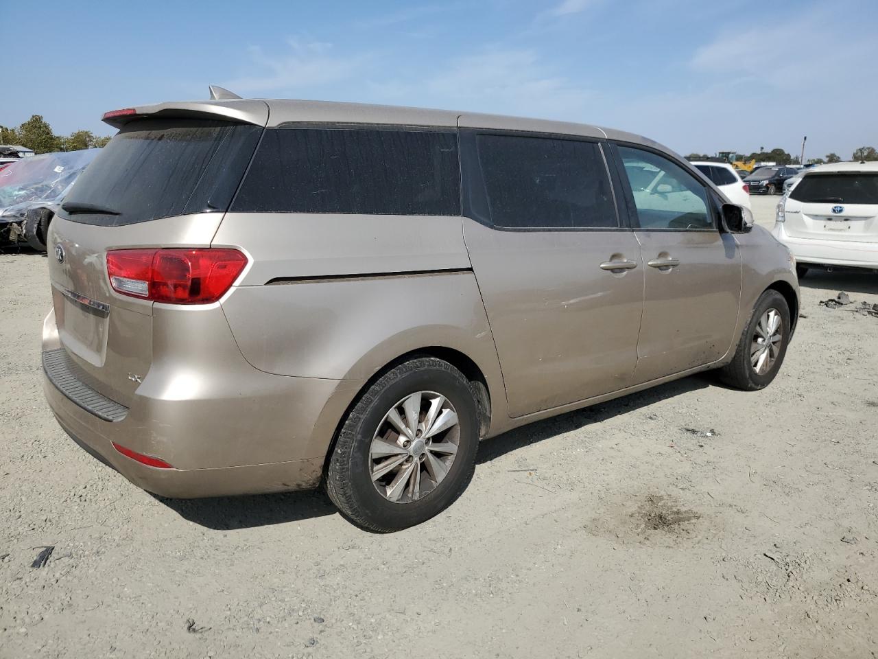 KIA SEDONA LX 2017 silver sports v gas KNDMB5C15H6241705 photo #4