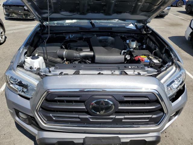 VIN 3TMAZ5CN2JM066238 2018 Toyota Tacoma, Double Cab no.11