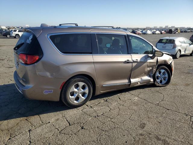 VIN 2C4RC1L74JR111946 2018 Chrysler Pacifica, Hybri... no.3