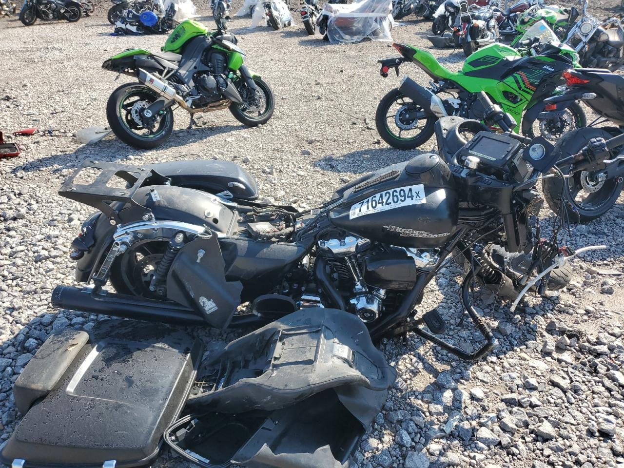 1HD1KRC19HB694337 HARLEY-DAVIDSON FLHXS STRE 2017