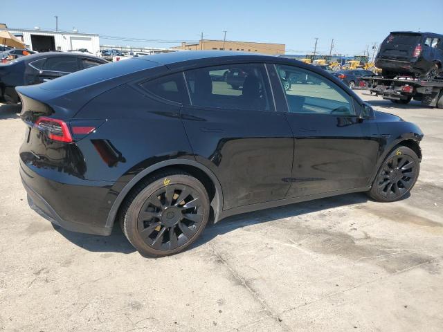 2021 TESLA MODEL Y - 5YJYGDEE4MF102015