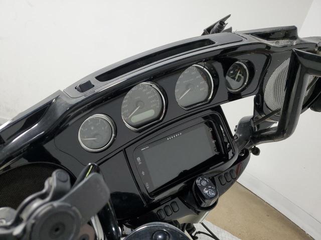 2018 HARLEY-DAVIDSON FLHXS STRE - 1HD1KRC19JB682176