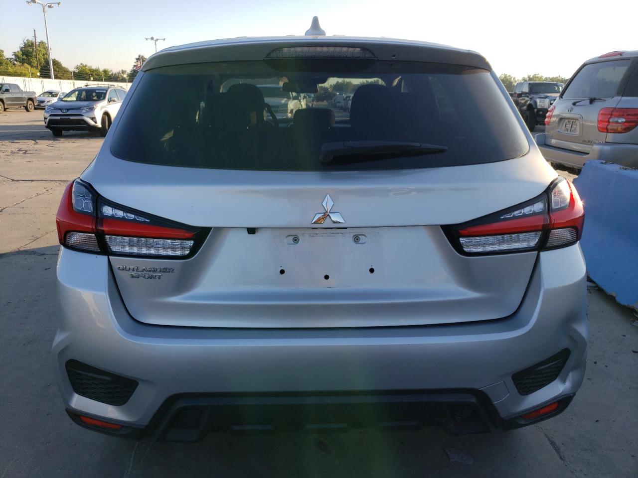 Lot #2926559299 2021 MITSUBISHI OUTLANDER