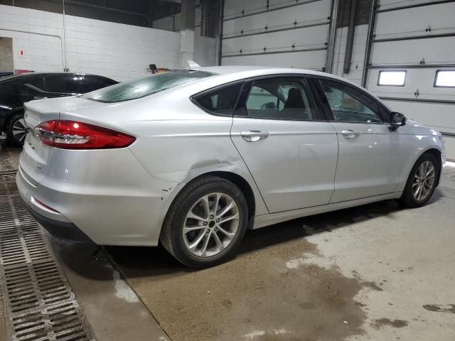 VIN 3FA6P0H77KR122449 2019 Ford Fusion, SE no.3