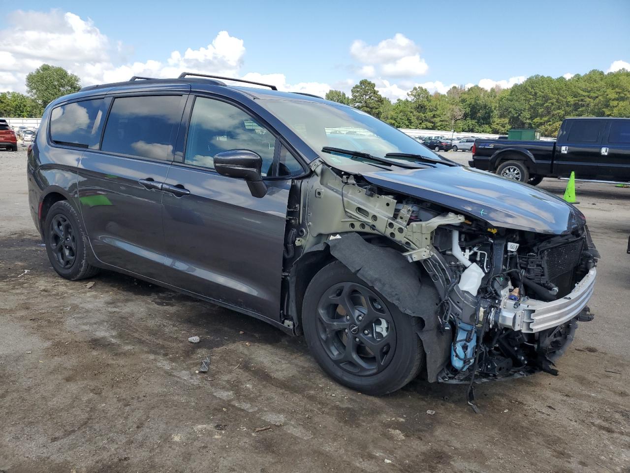 Lot #2862554308 2021 CHRYSLER PACIFICA H