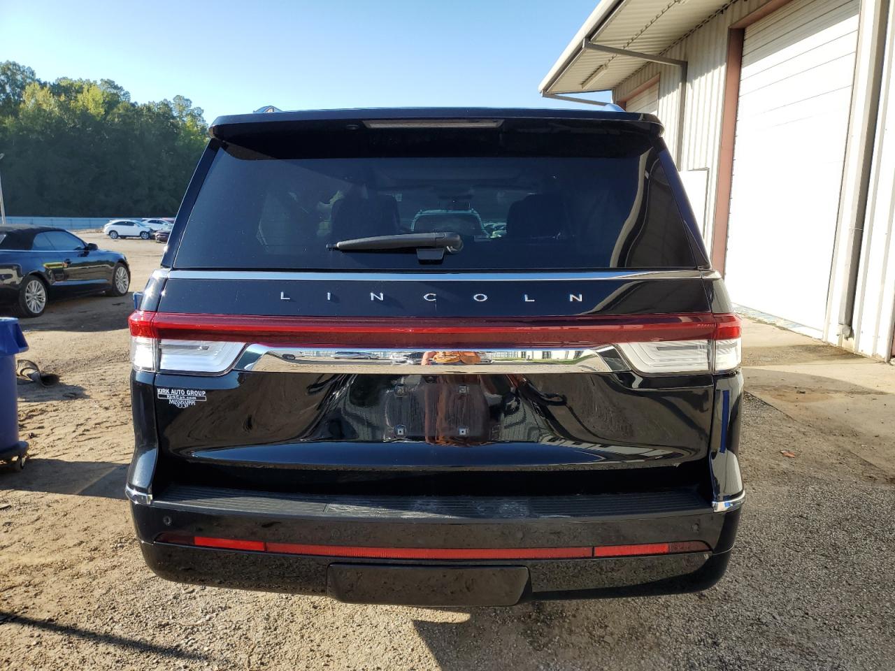 Lot #2893525612 2023 LINCOLN NAVIGATOR