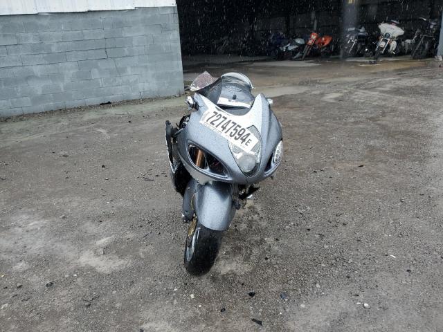 2003 SUZUKI GSX1300 R - JS1GW71A832105806