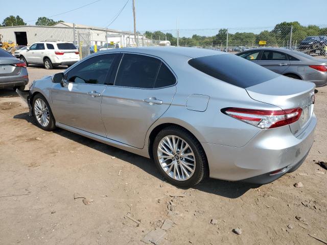 VIN 4T1B11HK8JU048076 2018 Toyota Camry, L no.2