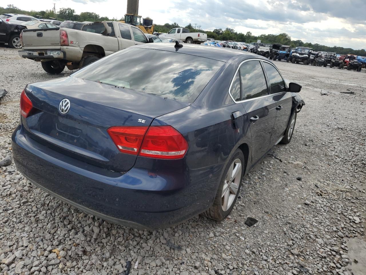 VOLKSWAGEN PASSAT SE
