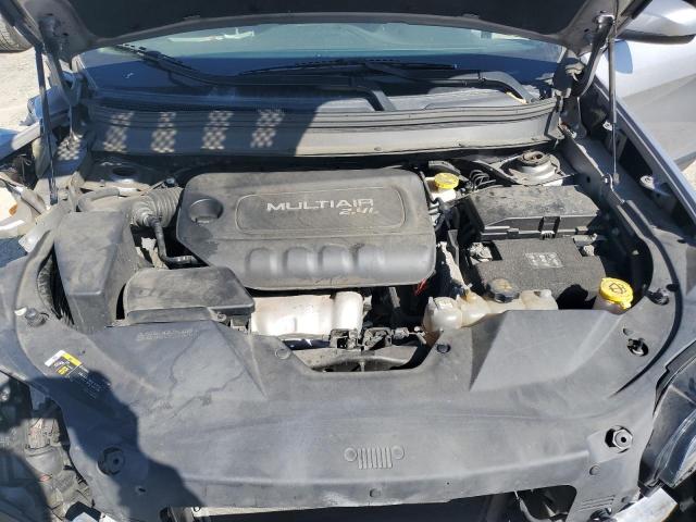 VIN 1C4PJLCB6KD120410 2019 Jeep Cherokee, Latitude no.11