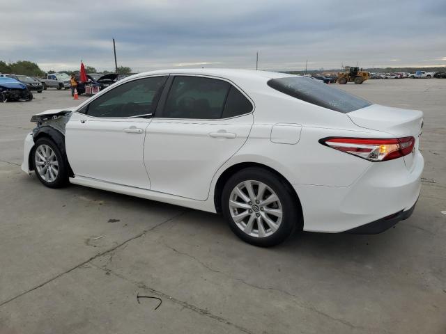 VIN 4T1B11HK9JU604962 2018 Toyota Camry, L no.2