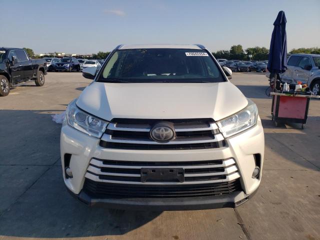 VIN 5TDJZRFH4JS541904 2018 Toyota Highlander, SE no.5