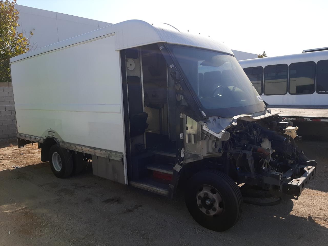 Lot #2923837939 2012 ISUZU NPR