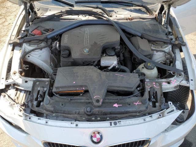 VIN WBA3C3G53FNT52280 2015 BMW 3 Series, 320 I Xdrive no.11