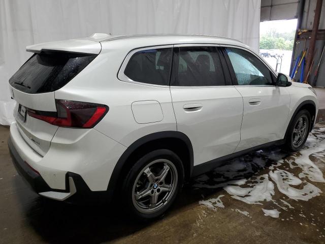 VIN WBX73EF09P5X46392 2023 BMW X1, Xdrive28I no.3