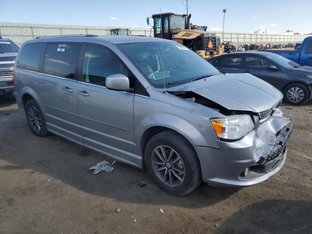 VIN 2C4RDGCG3HR749034 2017 Dodge Grand Caravan, Sxt no.4