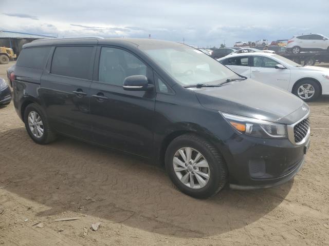 VIN KNDMB5C19H6338258 2017 KIA Sedona, LX no.4