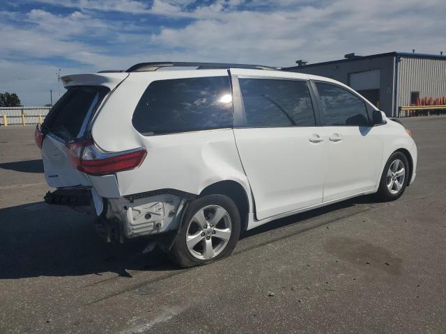 VIN 5TDKK3DC9FS645924 2015 Toyota Sienna, LE no.3