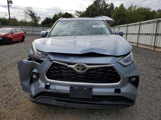2022 TOYOTA HIGHLANDER - 5TDDZRBH8NS183652