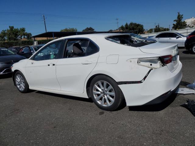 2018 TOYOTA CAMRY L - 4T1B11HK5JU595547