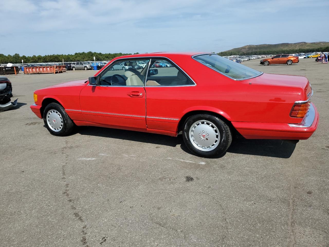 MERCEDES-BENZ 560 SEC 1988 red coupe gas WDBCA45D0JA390136 photo #3