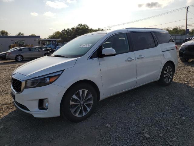 VIN KNDMC5C13G6139945 2016 KIA Sedona, EX no.1