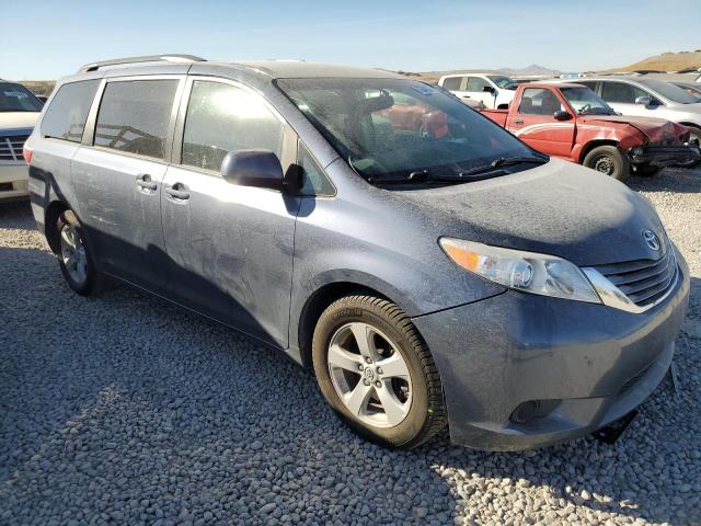 VIN 5TDKZ3DC8HS789687 2017 Toyota Sienna, LE no.4