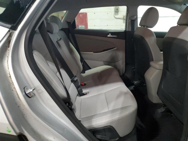 2019 HYUNDAI TUCSON SE - KM8J2CA42KU895600