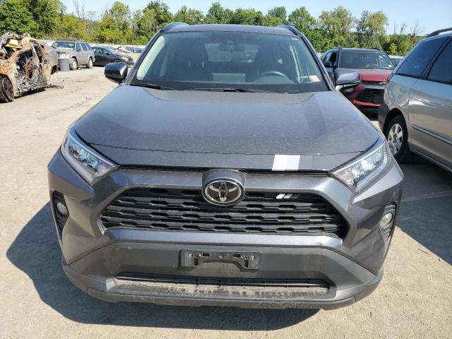 VIN 2T3A1RFV0LW131261 2020 Toyota RAV4, Xle Premium no.5