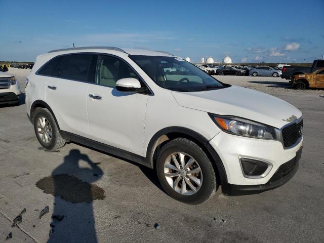 VIN 5XYPG4A56GG149223 2016 KIA Sorento, LX no.4