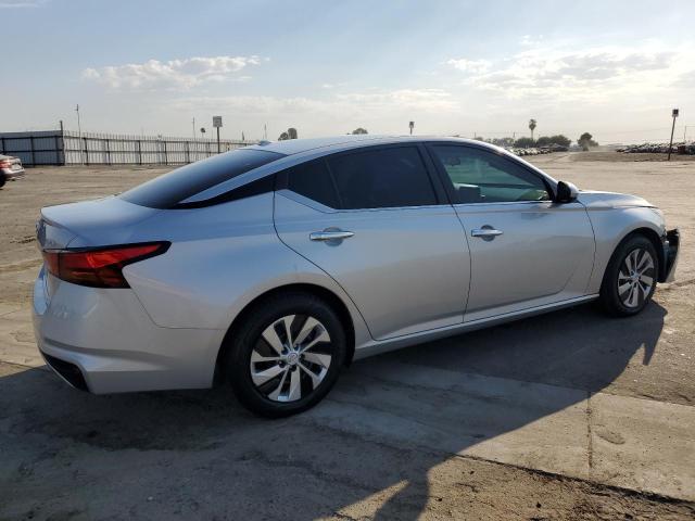 VIN 1N4BL4BV8KC221403 2019 Nissan Altima, S no.3