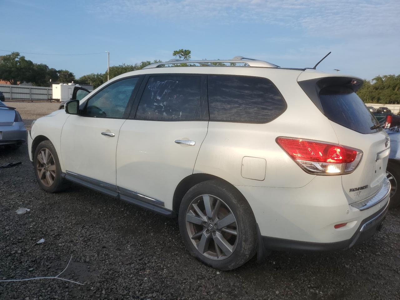 Lot #2840652155 2015 NISSAN PATHFINDER