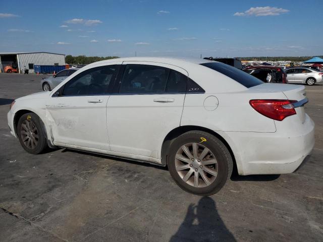 VIN 1C3CCBBB0DN545790 2013 Chrysler 200, Touring no.2