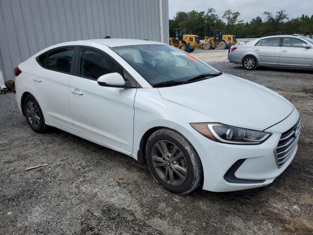 VIN 5NPD84LF8HH172924 2017 Hyundai Elantra, SE no.4