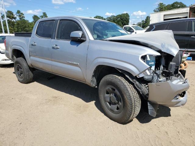 VIN 5TFAX5GN8HX097160 2017 Toyota Tacoma, Double Cab no.4