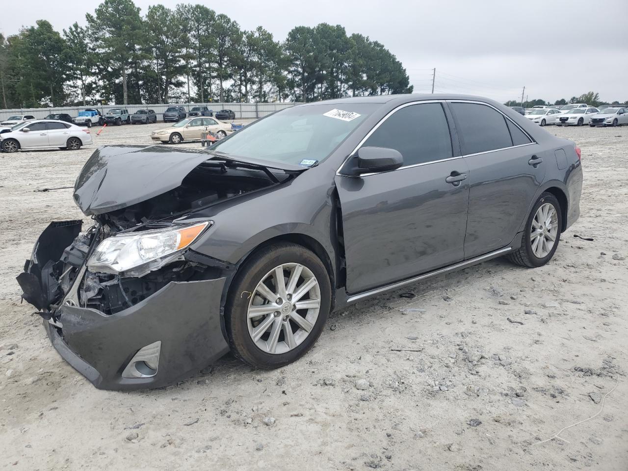 TOYOTA CAMRY BASE