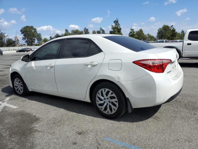 VIN 5YFBURHEXJP816867 2018 Toyota Corolla, L no.2