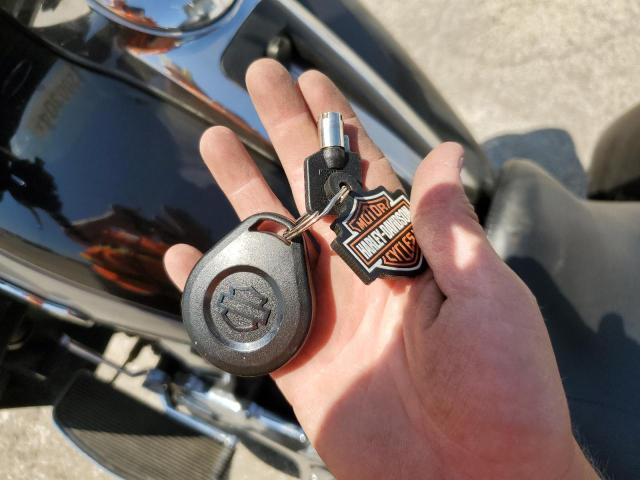 2013 HARLEY-DAVIDSON FLHTCUTG T 1HD1MAM10DB854805