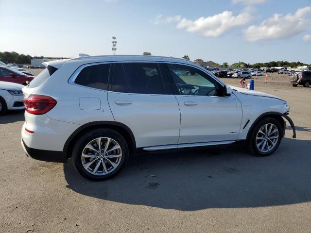 VIN 5UXTR9C57JLD57093 2018 BMW X3, Xdrive30I no.3