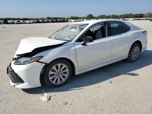 VIN 4T1C11AK4LU302514 2020 Toyota Camry, LE no.1